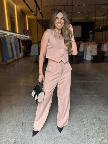 Alternative view of Conjunto Chic Colete e Pantalona