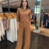 Conjunto Social Camisa Detalhe e Calça Pantalona - Bege Escuro