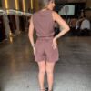 Conjunto Alfaiataria Short e Blusa com Cinto