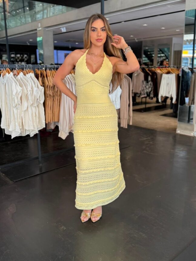 Vestido Longo Tricô Frente Única Detalhe Babado - Amarelo