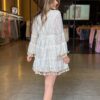Vestido Curto Boho em Renda com Mangas Flare - Off White
