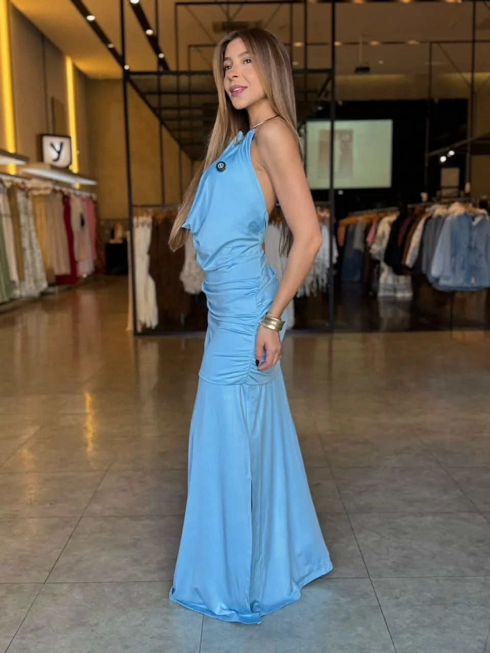 Vestido Longo Decote Colar - Azul